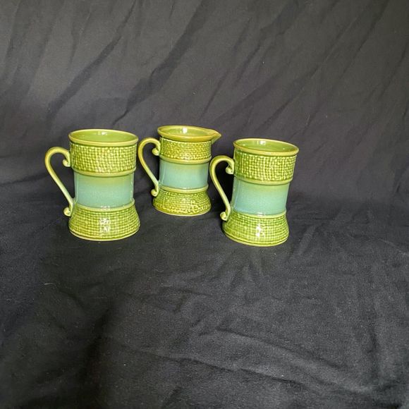 Pair Vintage Green Coffee Mugs and Creamer 1960-70's Decorama Japan - Picture 4 of 6